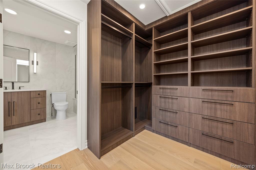 1888 W Tahquamenon Court, Bloomfield Hills, MI 48302 — Photo 50