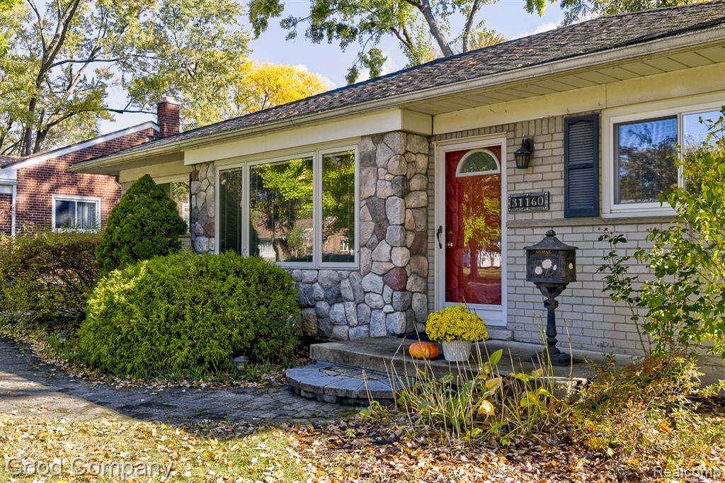 31160 E Rutland Street, Beverly Hills, MI 48025 — Photo 44