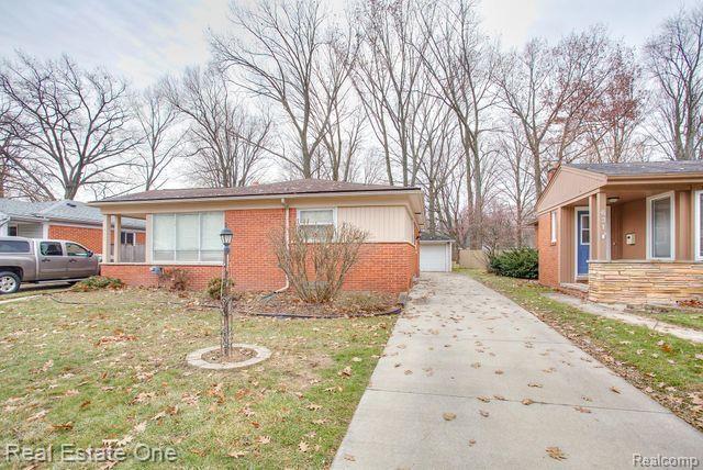 627 BUTTERNUT Avenue, Royal Oak, MI 48073 — Photo 4
