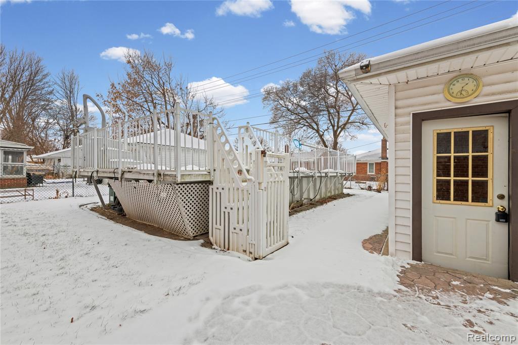 1069 Chippewa Street, Mount Clemens, MI 48043 — Photo 31