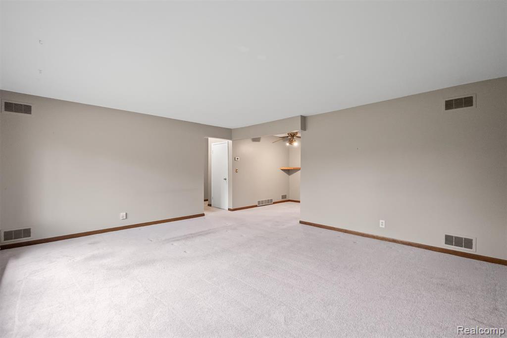 2475 Lafay Drive, West Bloomfield, MI 48324 — Photo 8