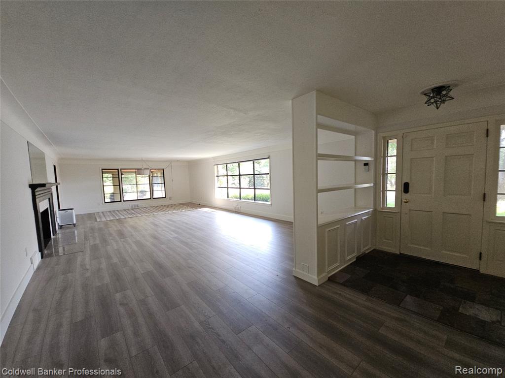 58540 Grand River Avenue, New Hudson, MI 48165 — Photo 13