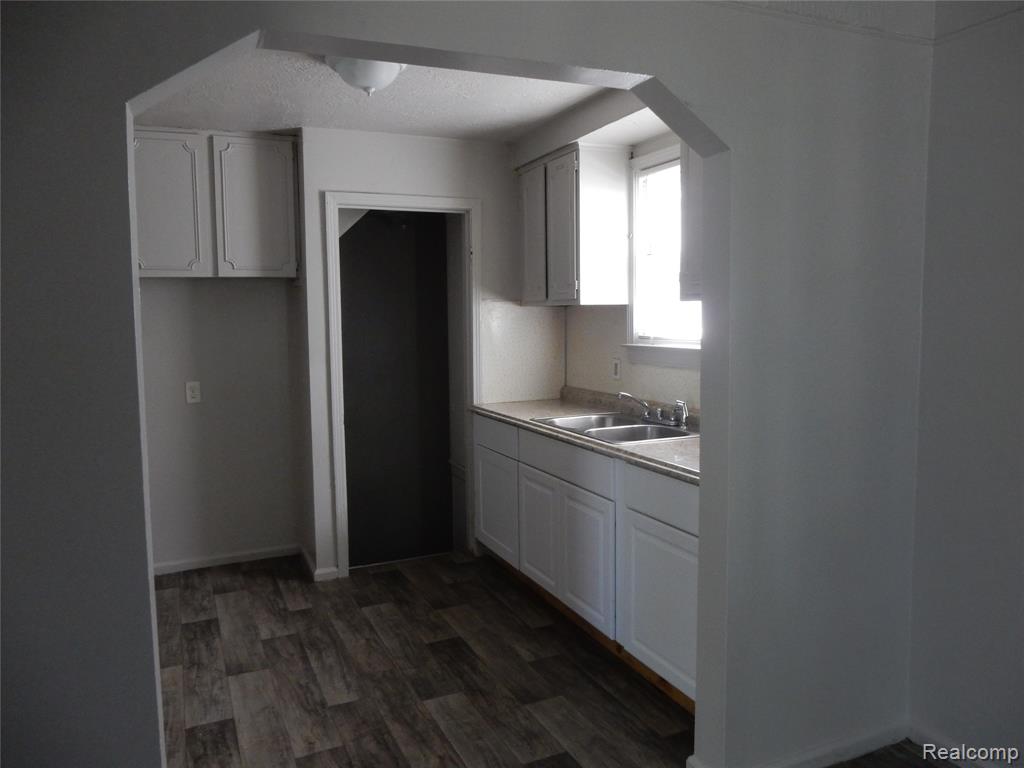 6782 Evergreen Avenue, Detroit, MI 48228 — Photo 5