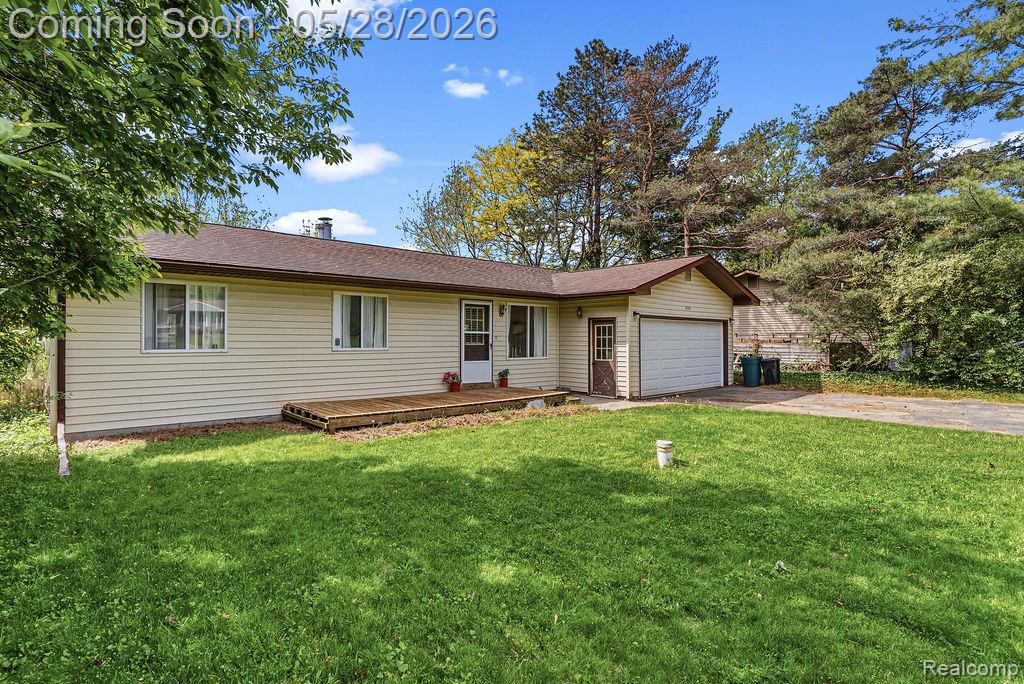 233 Peninsula Lake Drive, Highland, MI — Photo 4