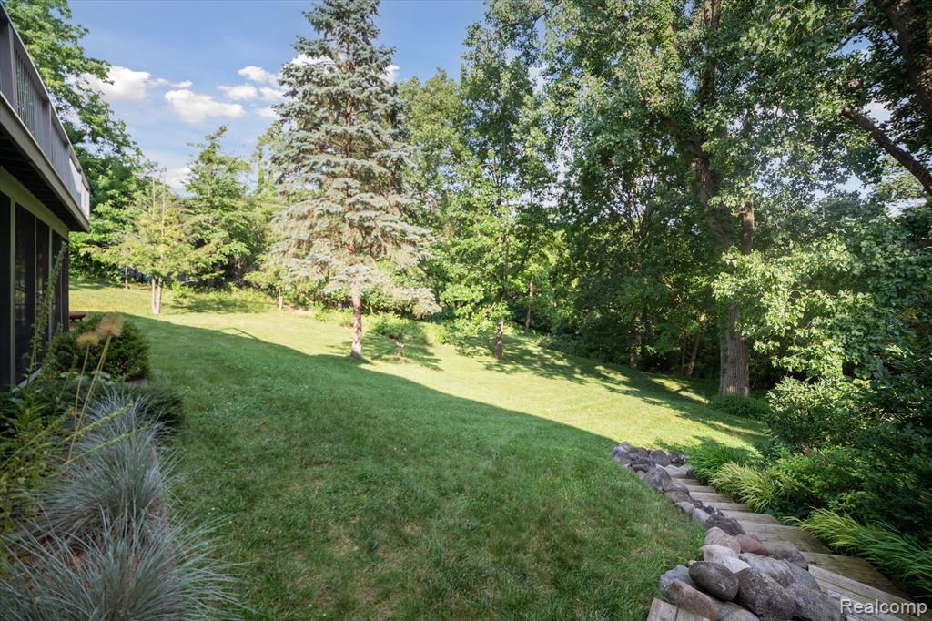 2172 Anns Way, Ann Arbor, MI 48105 — Photo 49