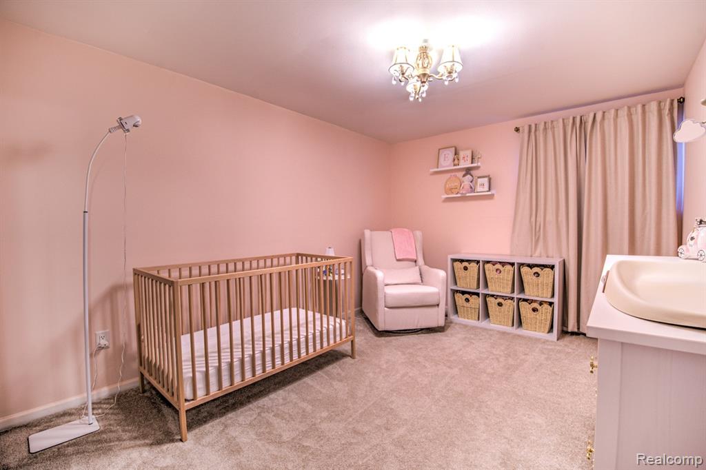 5250 Winchester Drive, Troy, MI 48085 — Photo 37