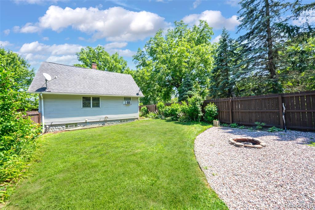 576 Brooks Avenue, Pontiac, MI 48340 — Photo 27
