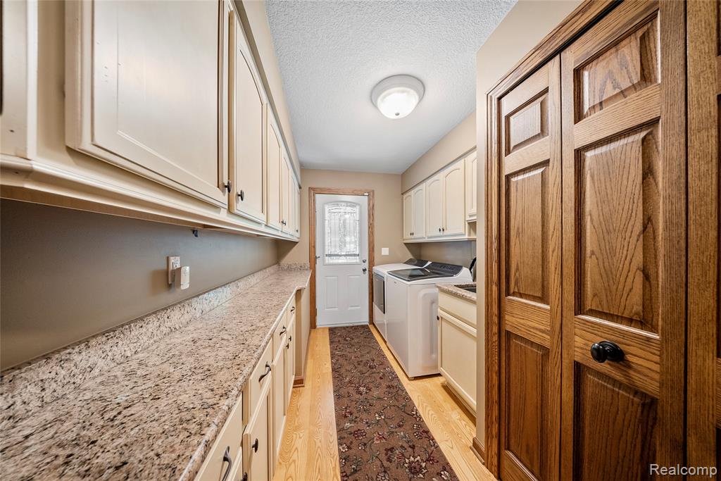 8931 Bridge Road, Grosse Ile, MI 48138 — Photo 22