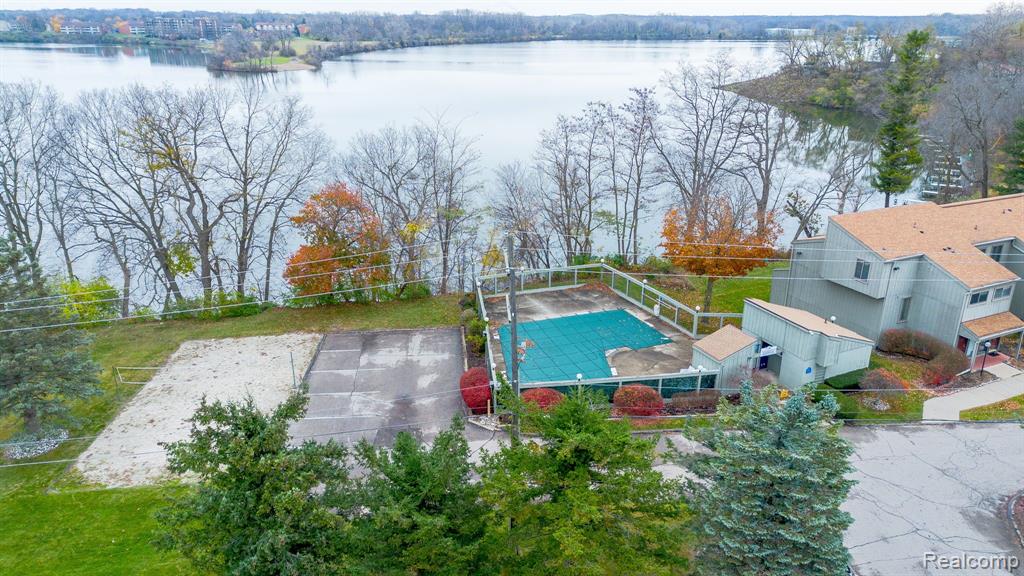 9663 BAYVIEW Drive, 211, Ypsilanti, MI 48197 — Photo 32