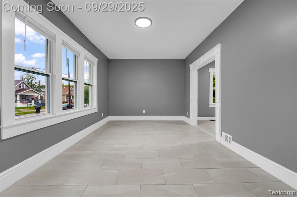 6670 Majestic Street, Detroit, MI 48210 — Photo 4