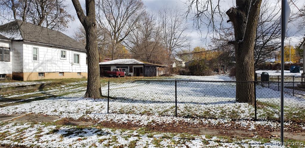 481 Harvey Avenue, Pontiac, MI 48341 — Photo 2