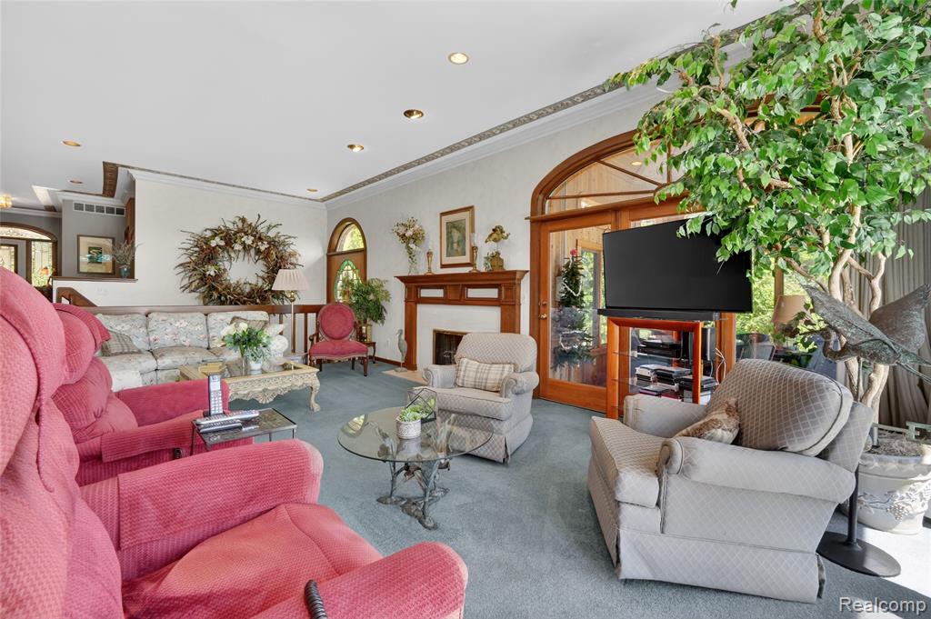 24 Chateaux Du Lac, Fenton, MI 48430 — Photo 31