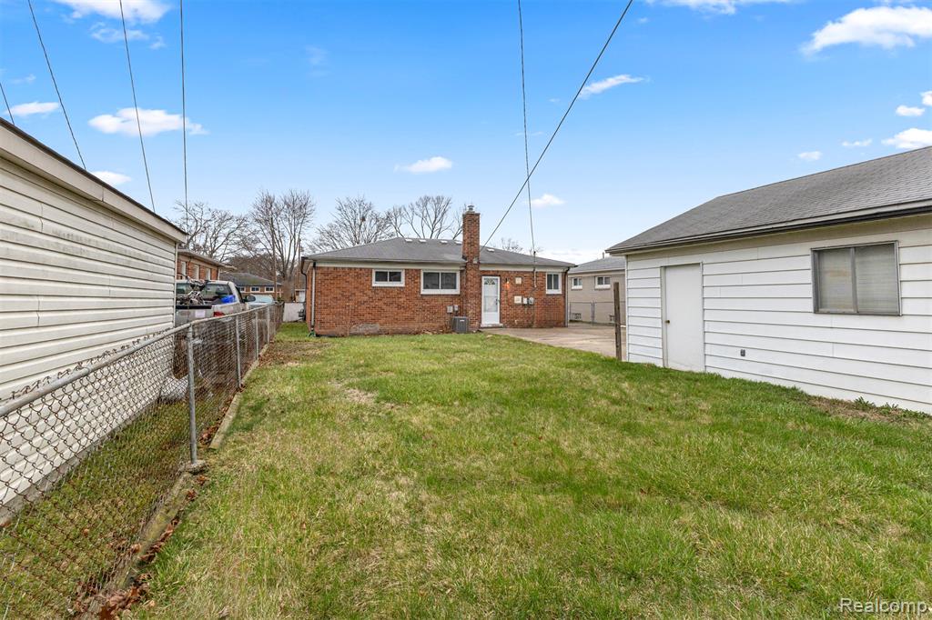 462 Clair Street, Garden City, MI — Photo 24