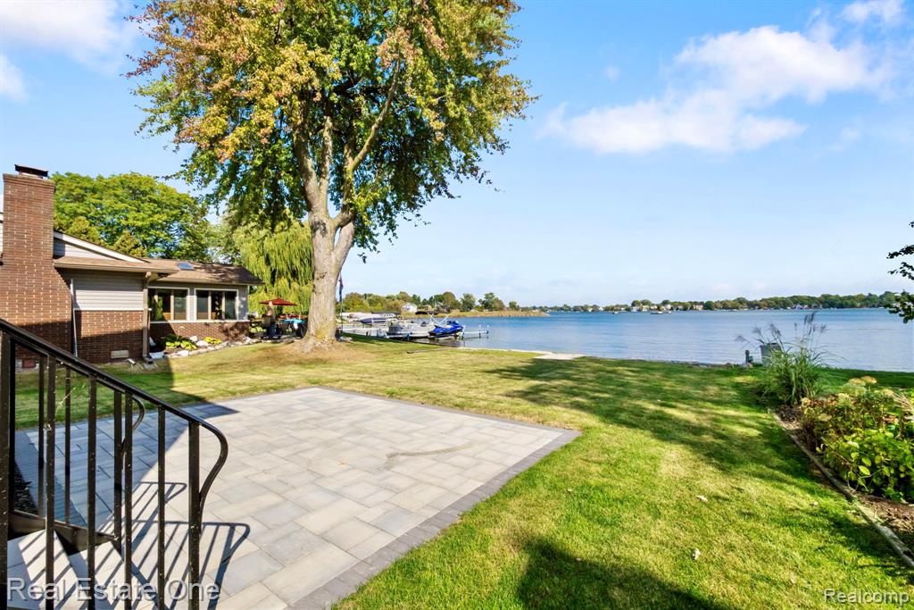 1517 KESSLER Avenue, Keego Harbor, MI 48320 — Photo 21