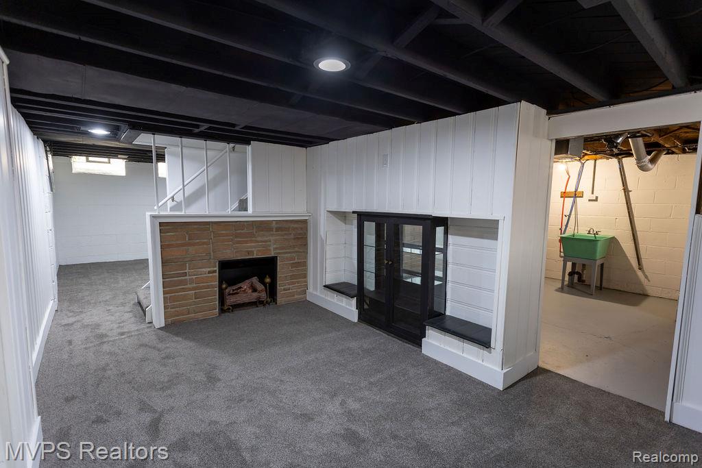 20220 Lancaster Street, Harper Woods, MI 48225 — Photo 13