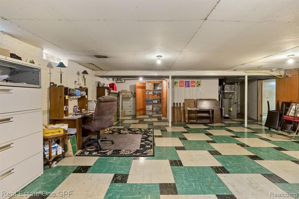 60 MOORLAND Drive, Grosse Pointe Shores, MI 48236 — Photo 57