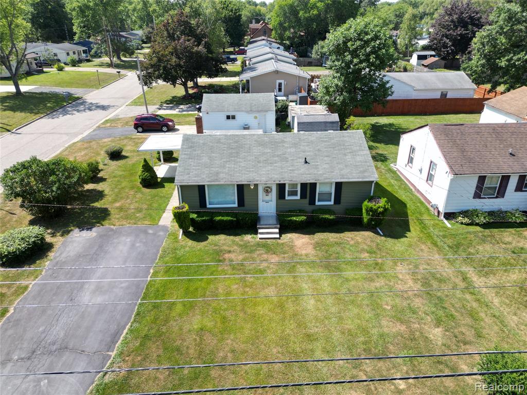6212 Roberta Street, Burton, MI 48509
