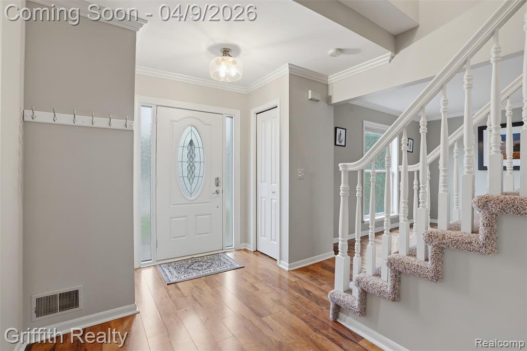 938 Meadowbrook Court, Milford, MI 48381 — Photo 22