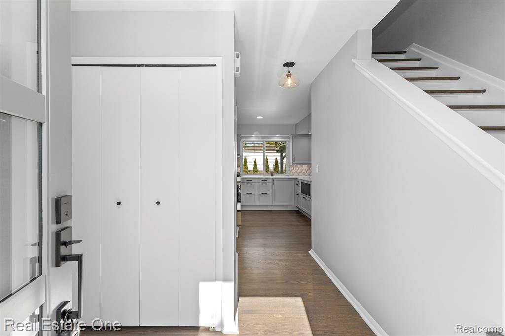 5011 Thorncroft Avenue, Royal Oak, MI 48073 — Photo 5