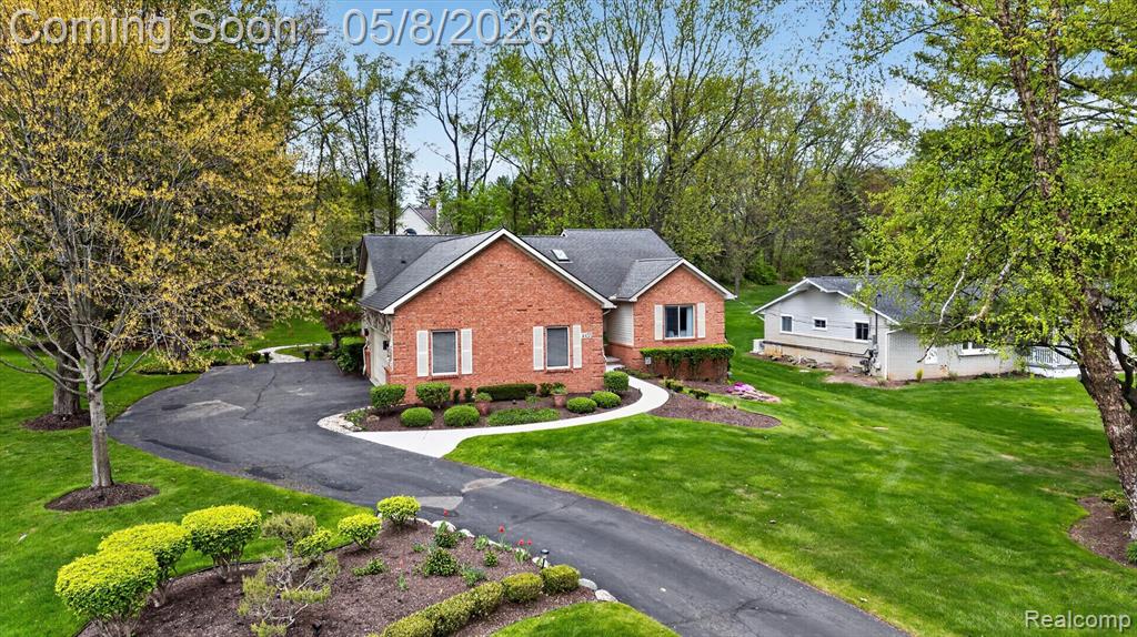 4455 Driftwood Drive, Commerce Twp, MI 48382 — Photo 3
