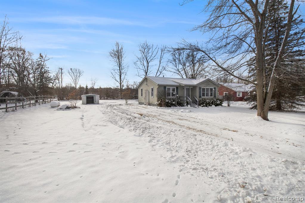5901 Burdick Road, Lapeer, MI 48446 — Photo 18