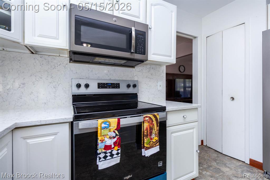 4225 Westover Drive, West Bloomfield, MI 48323 — Photo 14