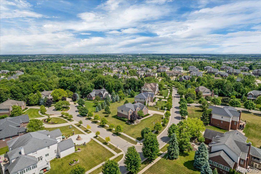 17904 Crestbrook Drive, Northville, MI 48168 — Photo 65