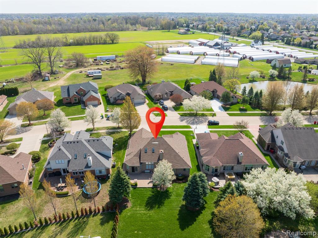 49213 Dunhill Drive, Macomb, MI 48044 — Photo 42