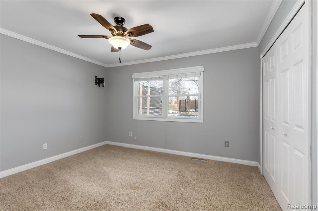 3712 Summit Court, Wixom, MI 48393 — Photo 9