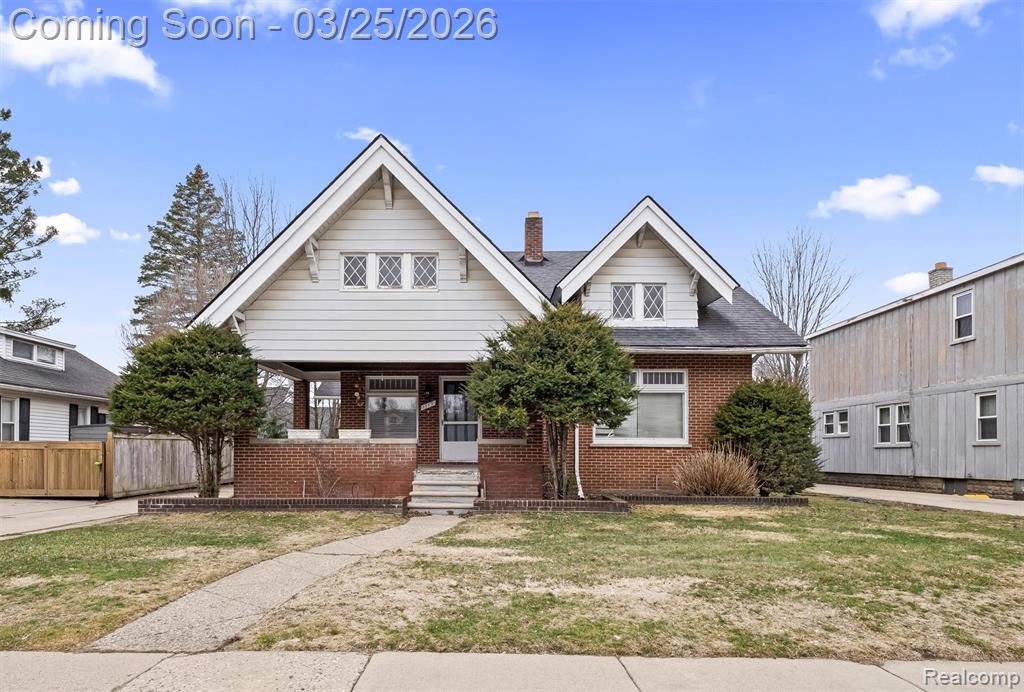 1117 N Oak Street, Rochester, MI 48307 — front exterior
