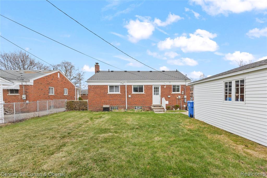 8605 Dixie Lane, Dearborn Heights, MI 48127 — Photo 22