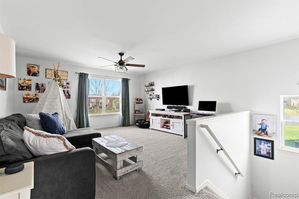 469 RIDGEWOOD Drive S, Ortonville, MI 48462 — Photo 25