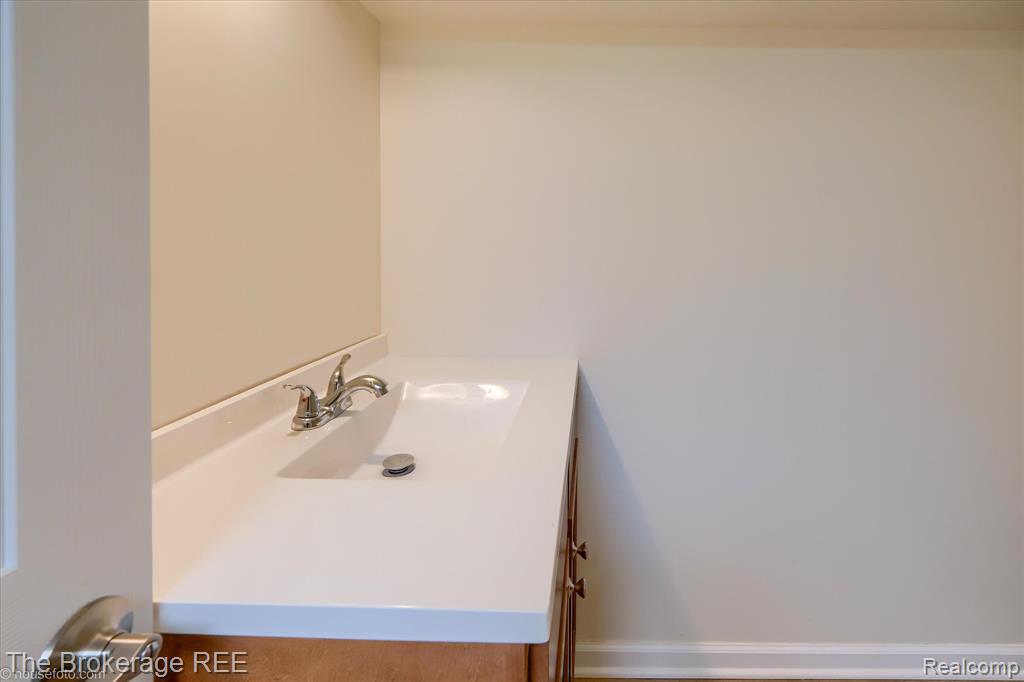 1077 Hadley Road, Lapeer, MI 48446 — Photo 44