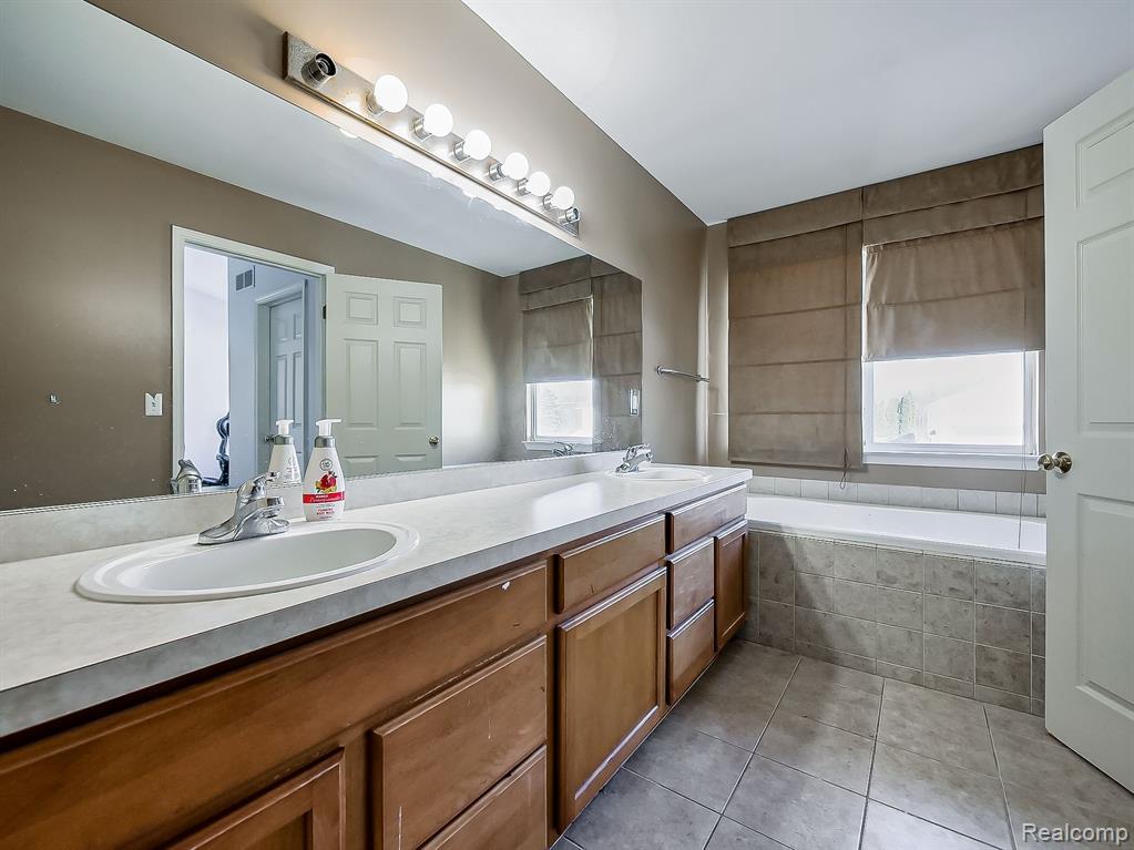 7185 BELLE MEADE, Ypsilanti, MI 48197 — Photo 21