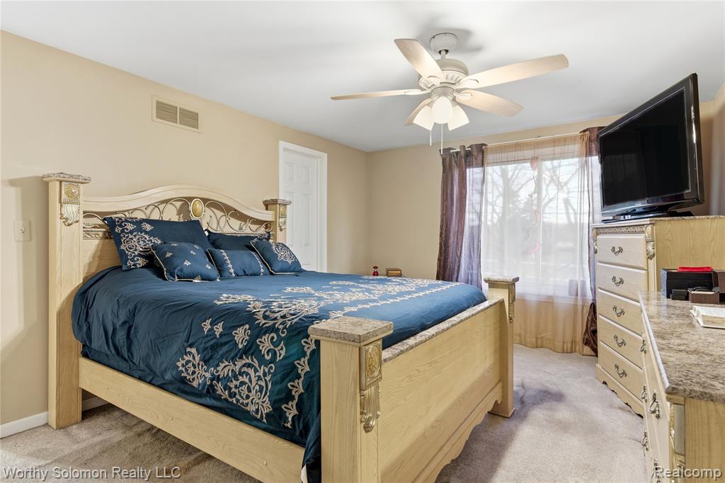 22415 Cranbrooke Drive, Novi, MI — Photo 19