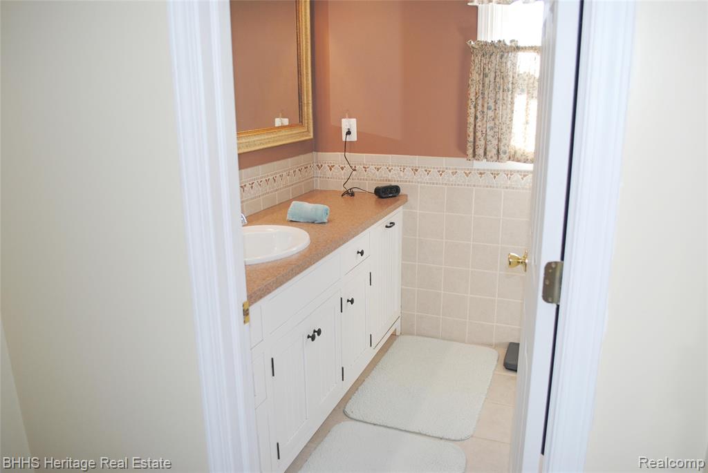 10755 Sober Road, Webberville, MI 48892 — Photo 28