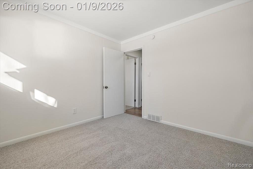 9848 Milburn Street, Livonia, MI 48150 — Photo 21
