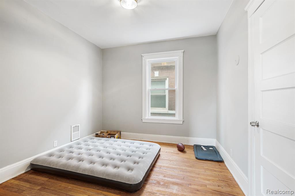 846 E Grand Boulevard, Detroit, MI 48207 — Photo 16
