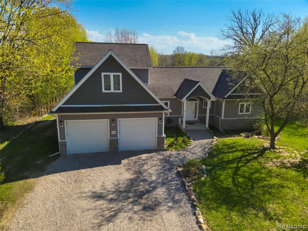 5785 Layton Road, Fowlerville, MI 48836 — Photo 4