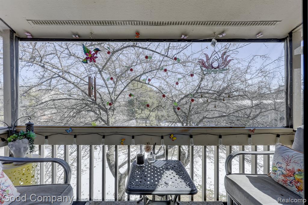 7105 Pebble Park Drive, West Bloomfield, MI — Photo 30