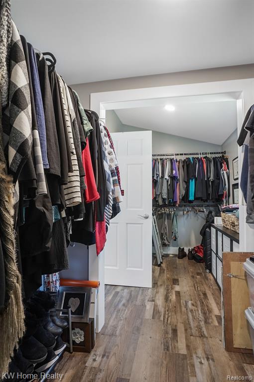 207 E SHERMAN Street, Holly, MI 48442 — Photo 16