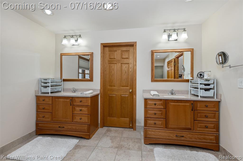 5408 Coral Ridge Drive, Grand Blanc, MI 48439 — Photo 33