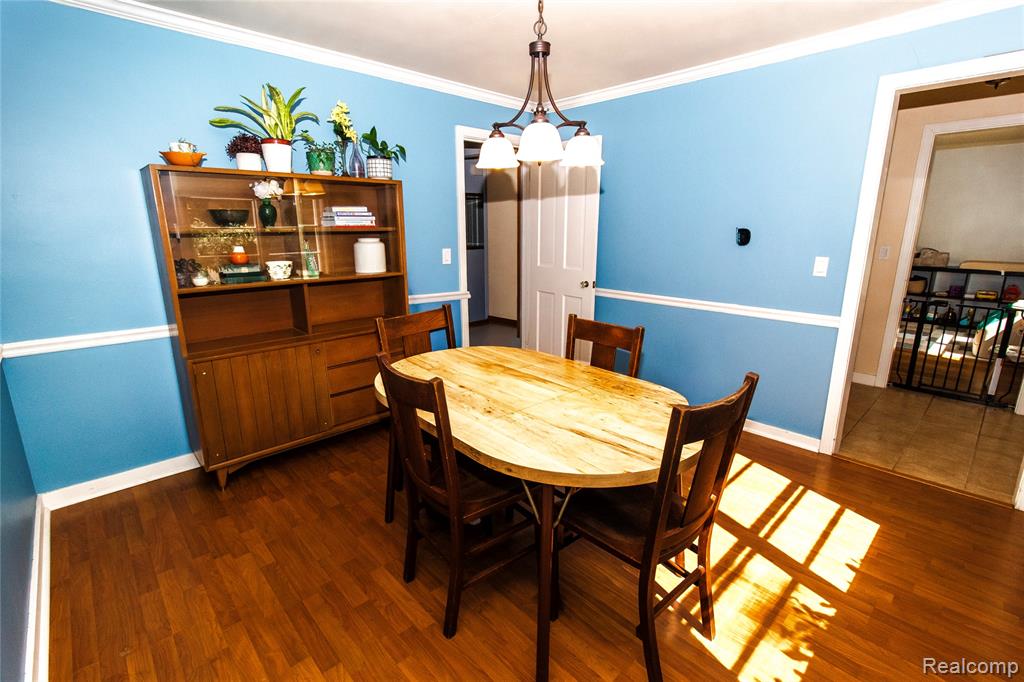 30 Brown Court, Midland, MI 48640 — Photo 10