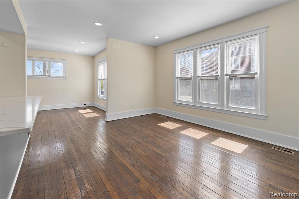 7407 E Vernor Hwy, Detroit, MI 48214 — Photo 5