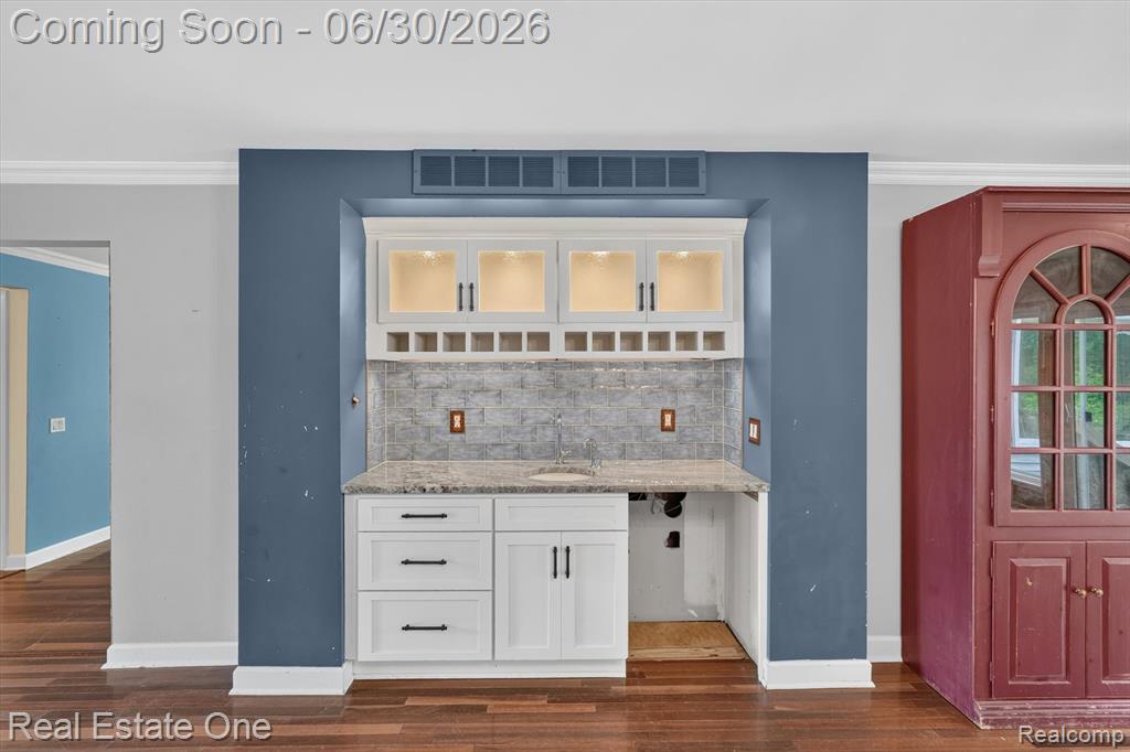 904 N Park Street, Highland, MI 48356 — Photo 11