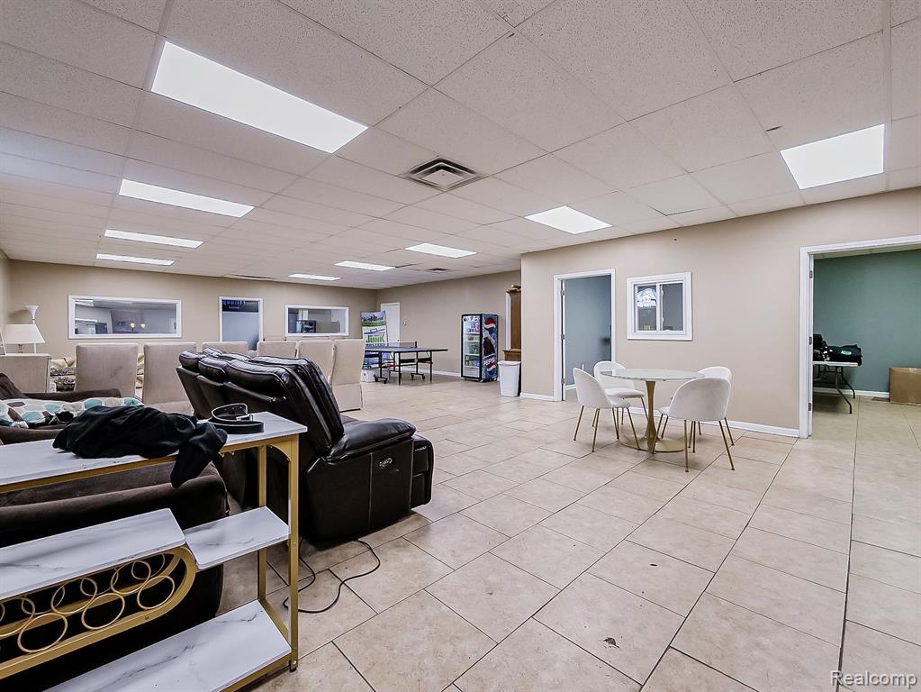 15735 SCHAEFER, Detroit, MI 48227 — Photo 9
