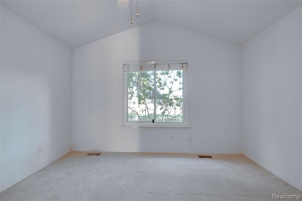 37306 Amhurst Drive, Westland, MI — Photo 23