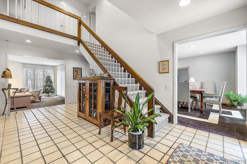 4539 Middleton Court, West Bloomfield, MI, 48323