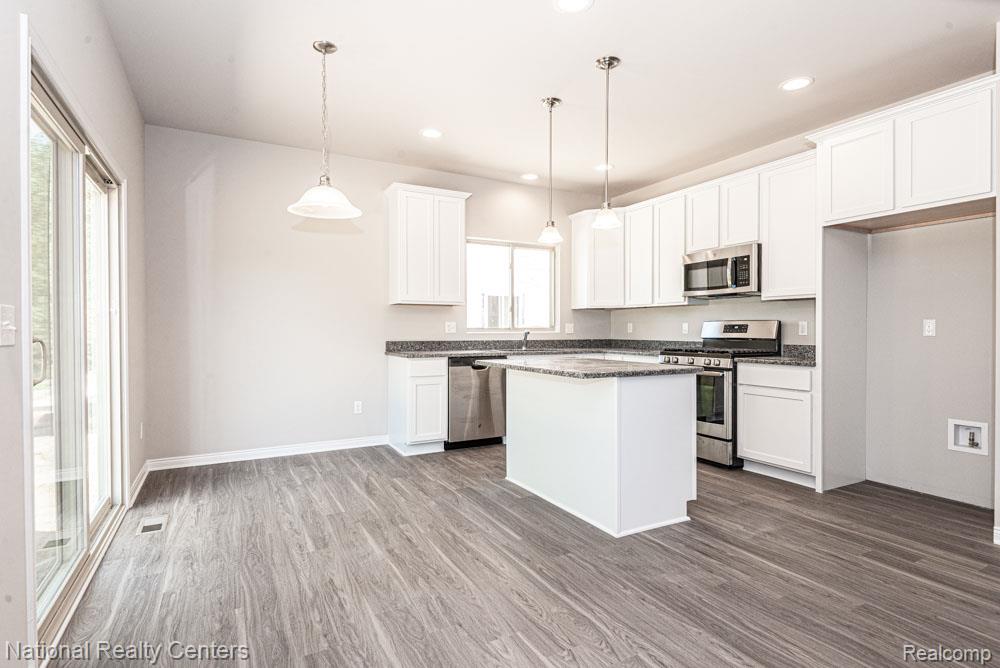 53188 Woodland, Chesterfield, MI 48047 — Photo 8