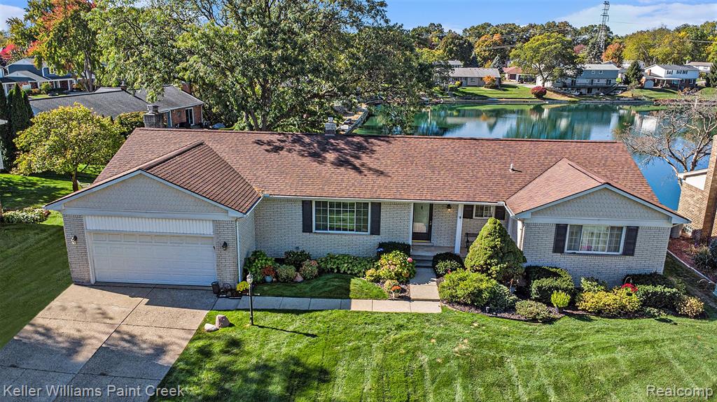 52527 Belle Vernon, Shelby Twp, MI 48316 — front exterior